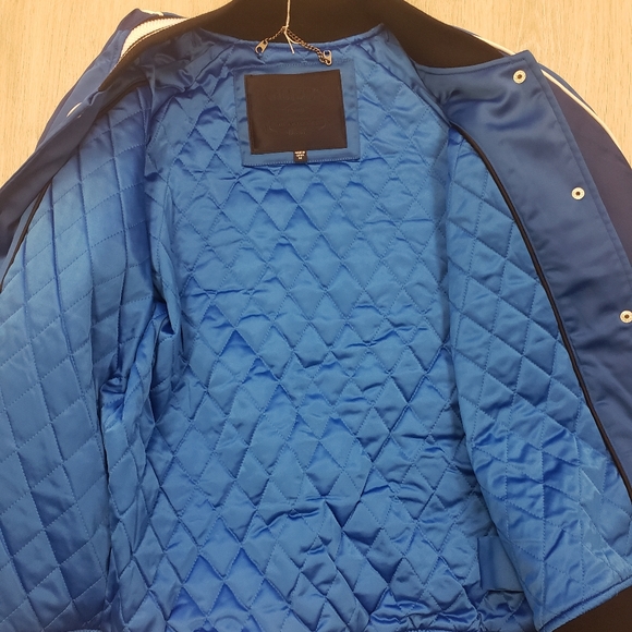 Jacket - Picture 3 of 6